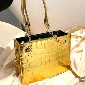 Small square satchel